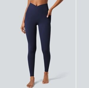 Women's Halara Softlyzero™ Crossover Pocket Plain Leggings Size Medium